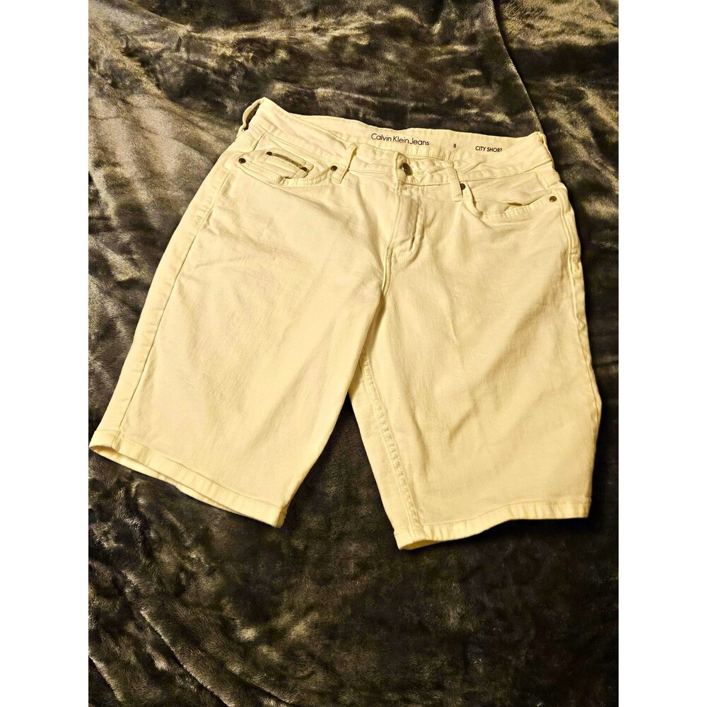 Calvin Klein Jeans City Short Women’s White Denim Shorts Size 8 Mid Rise